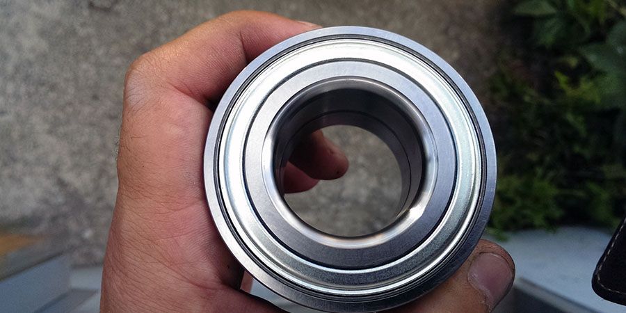 Замена переднего и заднего ступичного подшипника Ford Focus 2