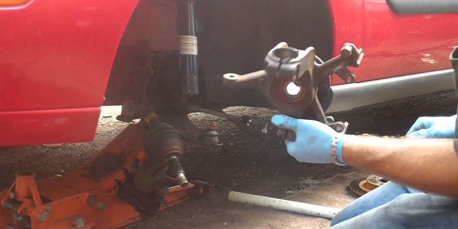 Замена ступичных подшипников на Ford Focus 2