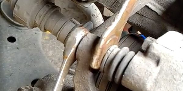 Поменять тормозные колодки на Toyota Rav 4