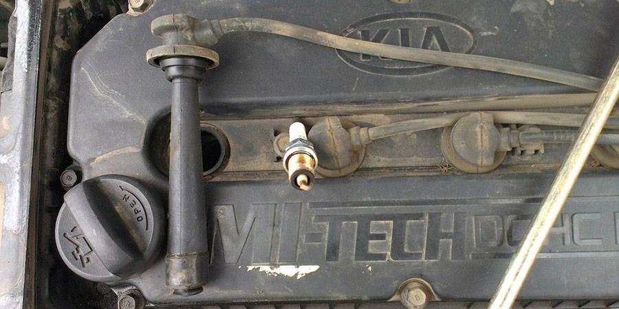 Признаки поломки свечей в Спектре