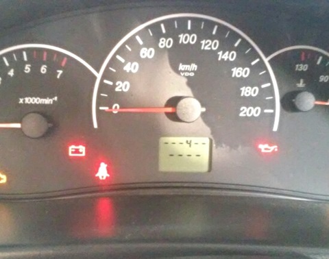 ошибка 4 на Ладе Приора и как ее исправить ошибка 4 на Ладе Приора и как ее исправить