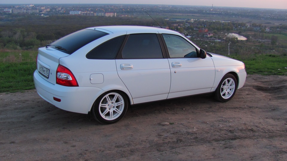 Приора хэтчбек Приора хэтчбек