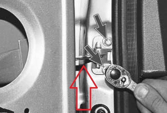 Открыть дверь Приоры без ключа Открыть дверь Приоры без ключа