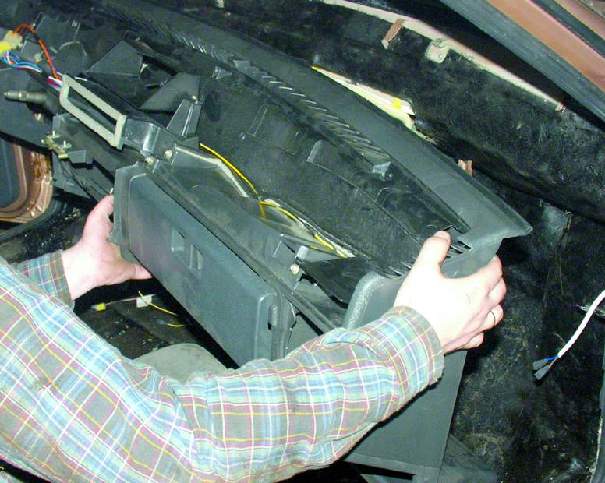 Снять панель приборов на ВАЗ-2109 Снять панель приборов на ВАЗ-2109