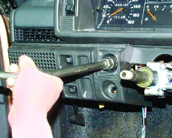 Снять панель приборов на ВАЗ-2109 Снять панель приборов на ВАЗ-2109