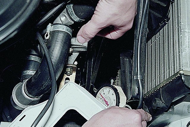 Замена ремня генератора ВАЗ-2107 инжектор Замена ремня генератора ВАЗ-2107 инжектор