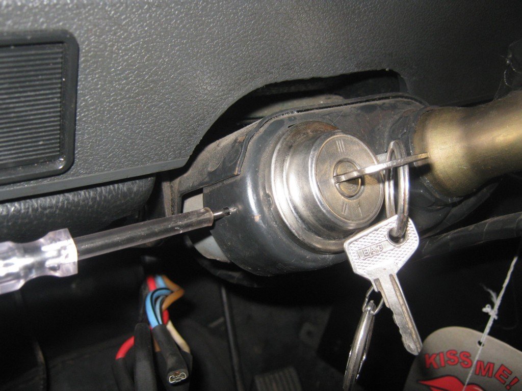 Замена зажигания на ВАЗ-2107 Замена зажигания на ВАЗ-2107