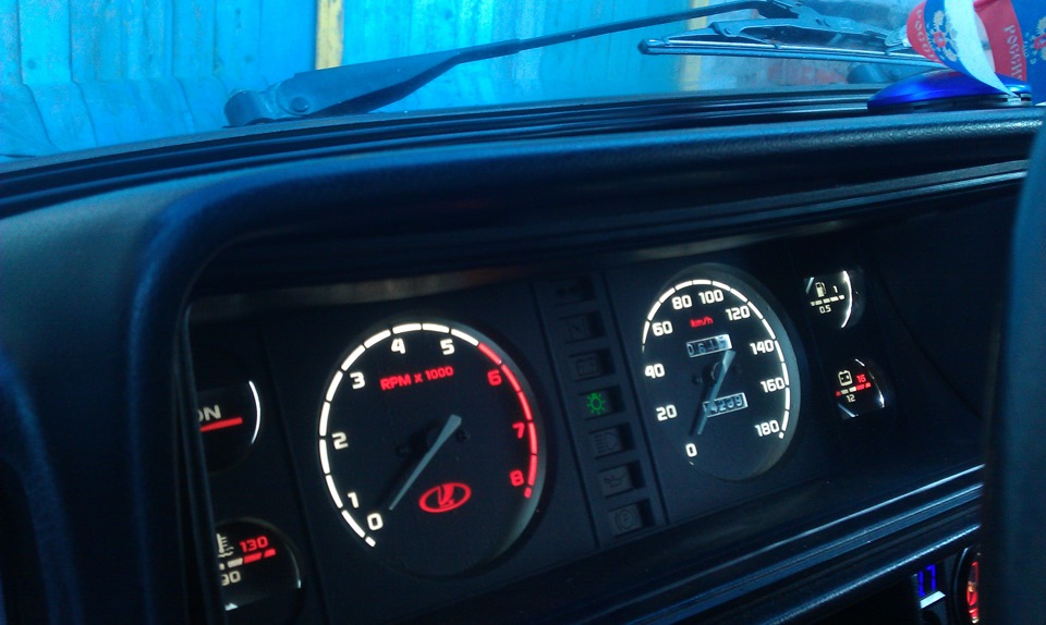 Тюнинг панели приборов ВАЗ-2107