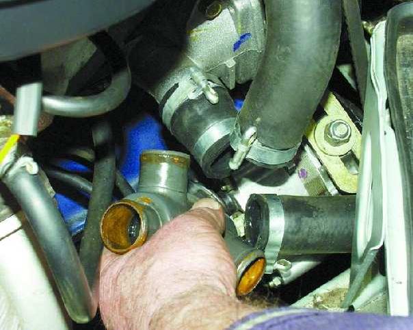 Термостат на автомобиль ВАЗ-2107 Термостат на автомобиль ВАЗ-2107