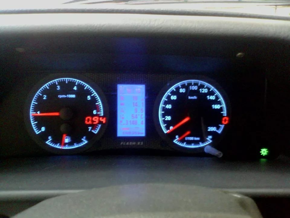 Панель приборов ВАЗ-2115 Панель приборов ВАЗ-2115