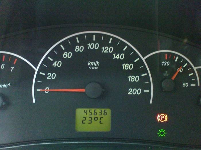 Не работает спидометр на Ладе Приора Не работает спидометр на Ладе Приора