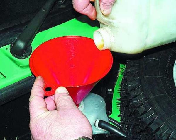 Тосол заливать в ВАЗ-2110 Тосол заливать в ВАЗ-2110