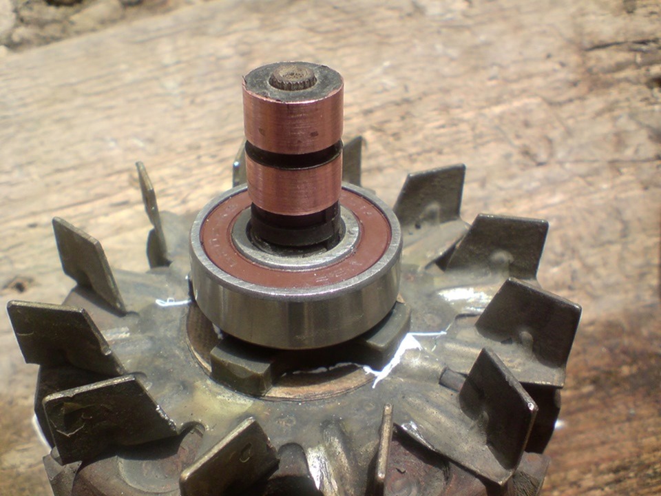 Подшипник генератора на автомобиль ВАЗ-2110 Подшипник генератора на автомобиль ВАЗ-2110