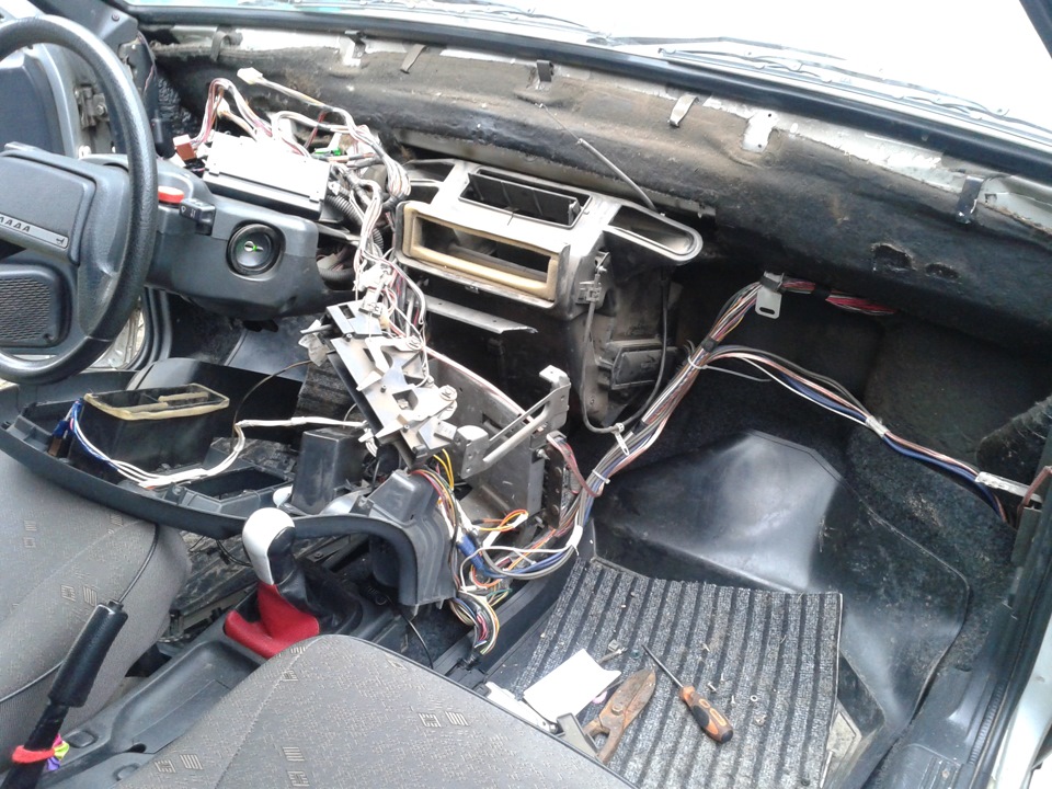 Замена радиатора печки ВАЗ-2115 Замена радиатора печки ВАЗ-2115